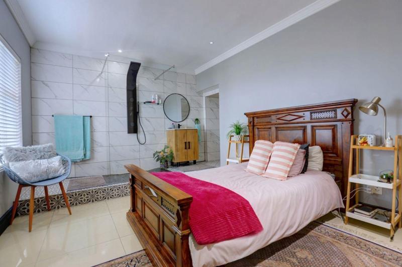 5 Bedroom Property for Sale in Pinnacle Point Golf Estate Western Cape